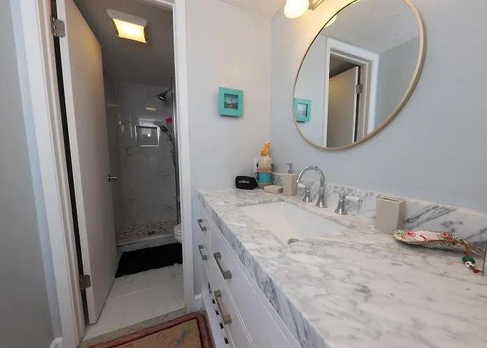 Sugar 2 Bedroom, 2 Bathroom 4 Pools! Free Daily Activities! * Gulf Shores