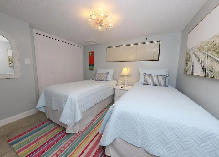 Apartment Sugar 2 Bedroom, 2 Bathroom 4 Pools! Free Daily Activities! *