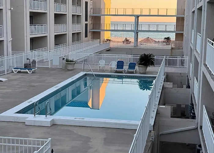 Apartment Sugar 2 Bedroom, 2 Bathroom 4 Pools! Free Daily Activities! *