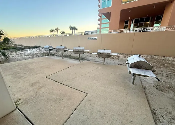Sugar 2 Bedroom, 2 Bathroom 4 Pools! Free Daily Activities! Gulf Shores